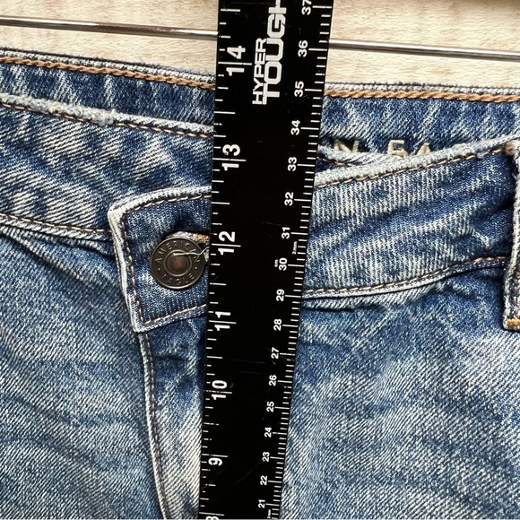 American Eagle Distressed Mom High Rise Shorts Womens Plus 18 34W Blue NWT New - Picture 13 of 15